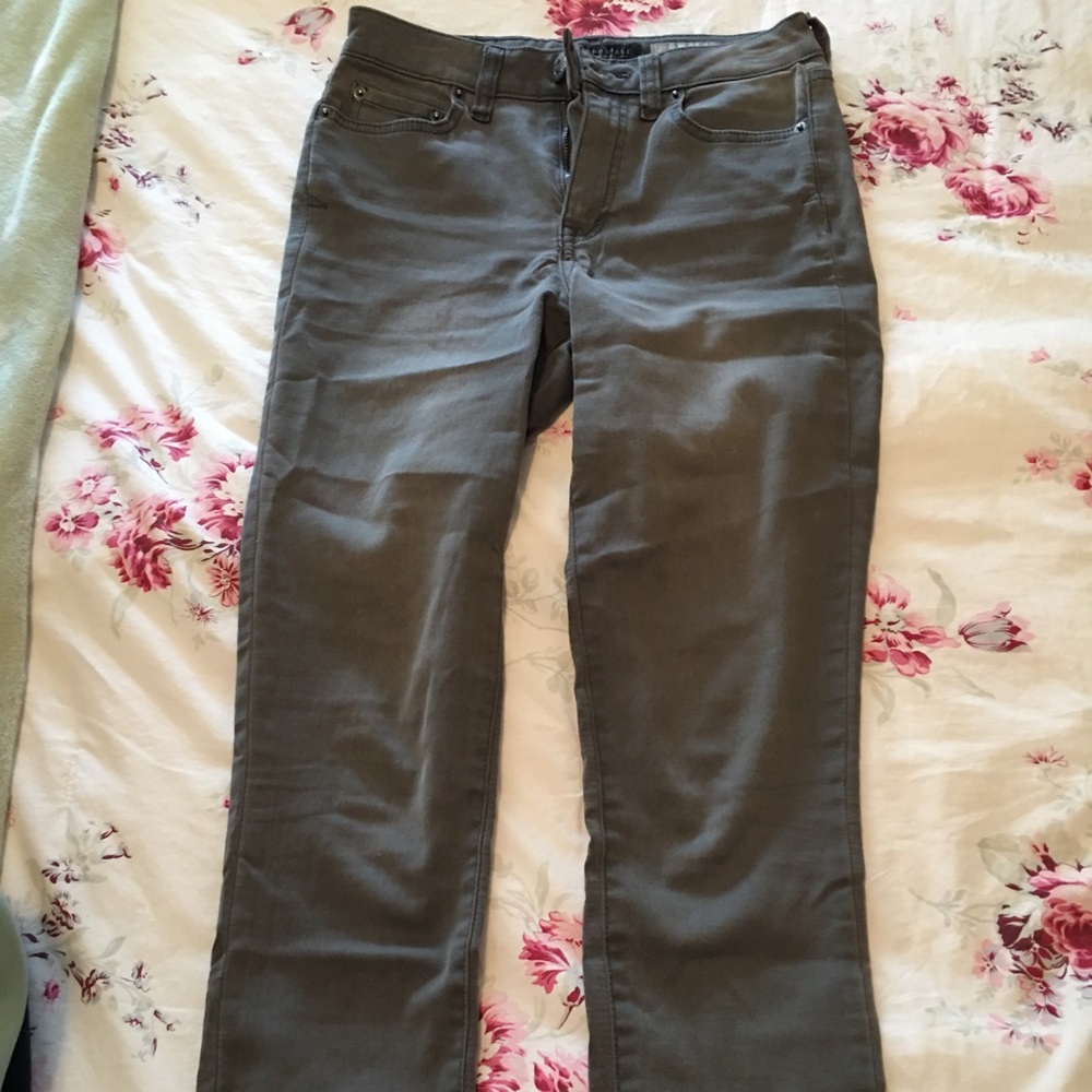 AEROPOSTALE Gray High-Waisted Skinny Jeggings